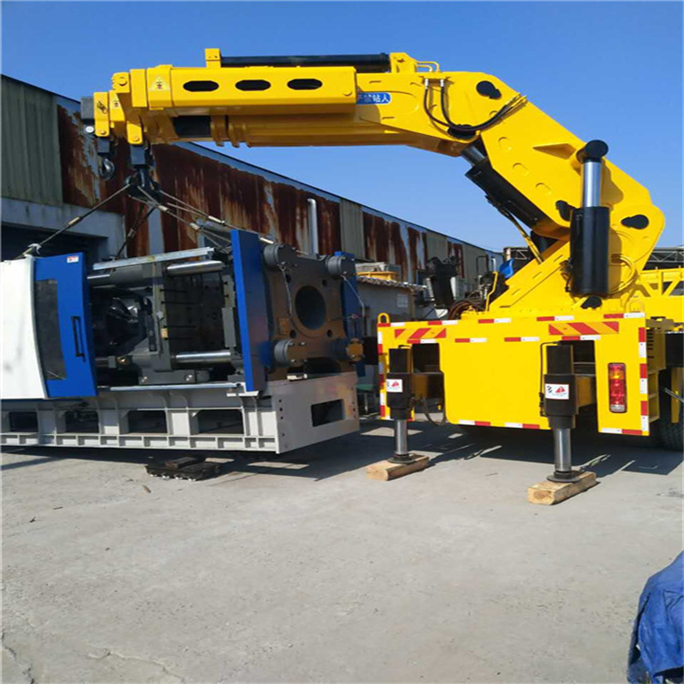 新安 大吨位折臂吊出租费用解析：一小时租赁多少钱