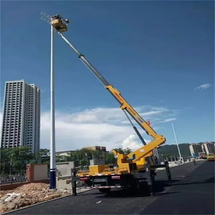 新安维修路灯的曲臂升降车出租