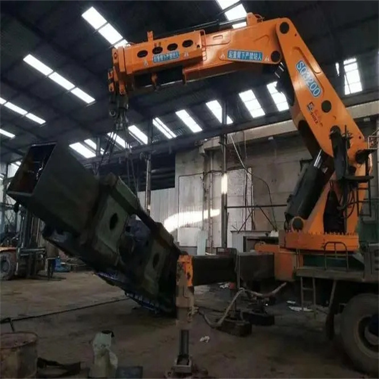 新安200吨折臂吊出租