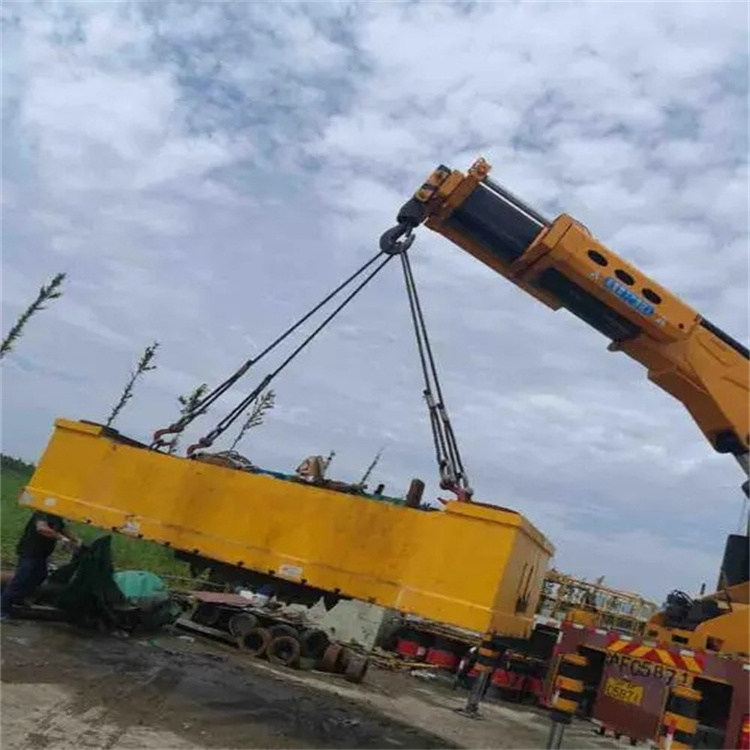 新安随车吊吊集装箱怎么吊