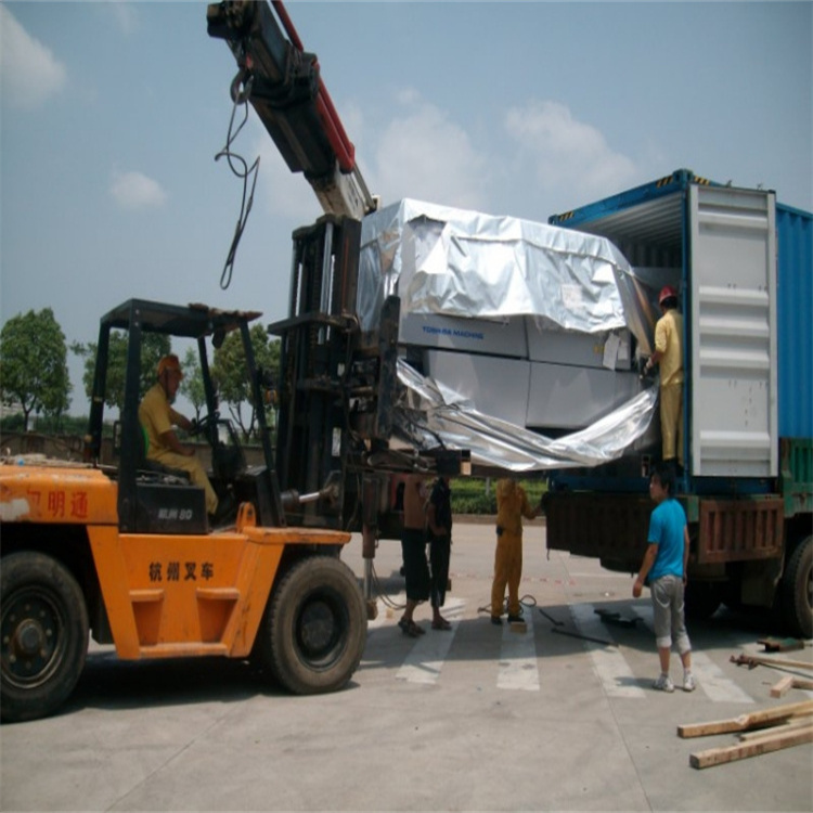 新安随车吊12吨能吊多重