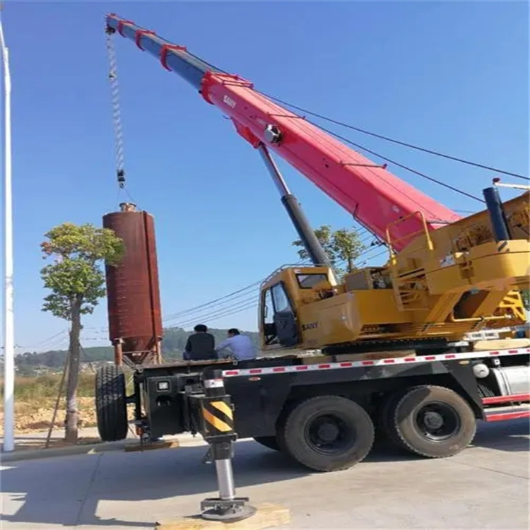 新安吊车立柱子怎么吊